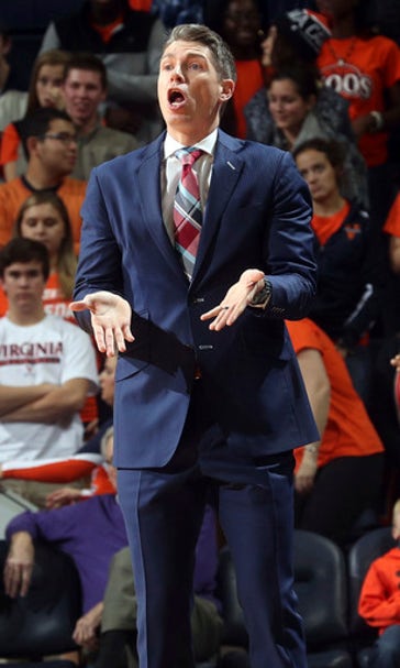 Hall leads No. 13 Virginia past Robert Morris, 79-39 (Dec 17, 2016)